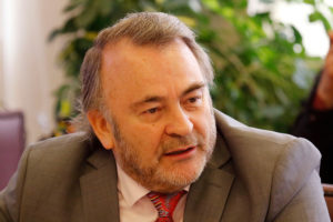 Pepe Auth por acusación a Cubillos: 