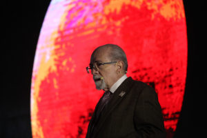 Astrónomo y profesor José Maza fue elegido el Chileno del Año