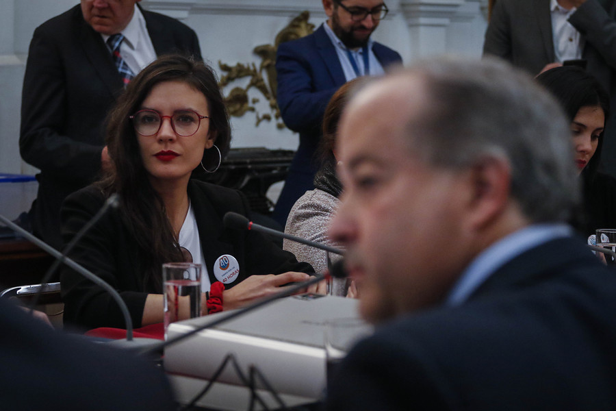 discusión por 40 horas