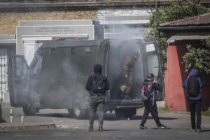 Cementerio General: disturbios empañaron romería previa al 11 de septiembre