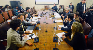 No llegó ningún invitado: comisión que analiza acusación contra Cubillos suspendió sesión