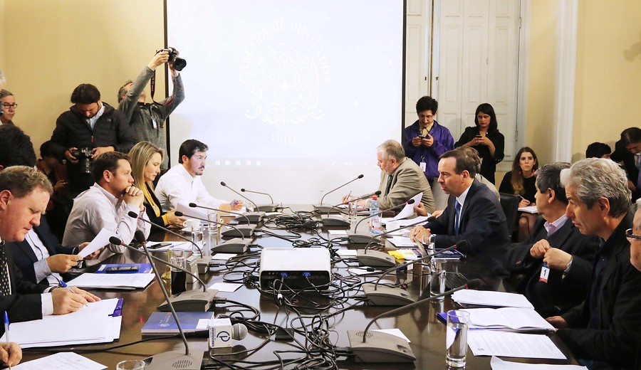 comisión acusación constitucional