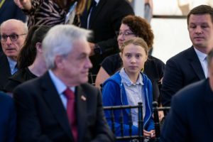 Senador Latorre realiza gestiones para concretar visita de Greta Thunberg a Quintero