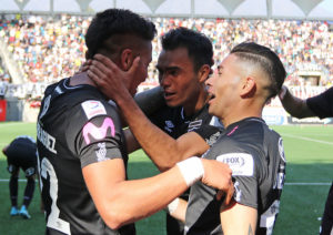 Colo Colo vuelve al triunfo e hinchas le mandan mensaje a la U