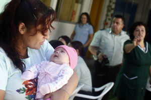 Ley Sayén: el proyecto que posterga la pena de cárcel para madres