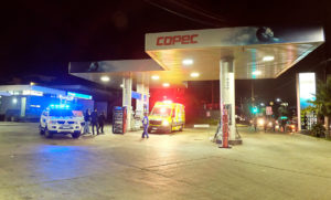 Atacan en sus manos con un machete a bombero de bencinera en La Florida