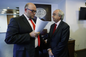 No solo las 40 horas: abogado del Gobierno advierte que estudian enviar iniciativas al TC