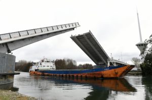 Tribunal exculpó a empresa española por falla en el puente Cau Cau