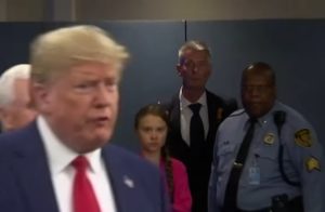 VIDEO | La reacción de Greta Thunberg al encontrarse con Donald Trump en la ONU