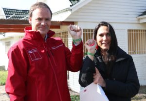 Bienes Nacionales entrega terreno a fundación dirigida por Mey Santamaría