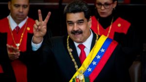 Maduro tilda a Pinochet de 