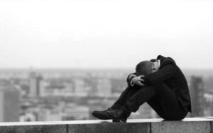 Informe OMS: cerca de 800.000 suicidios en todo el mundo cada año