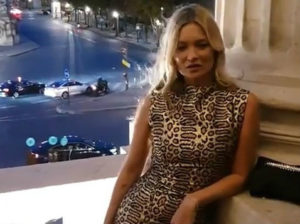 Kate Moss lanza en París su libro hecho en Chile