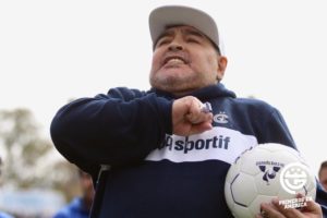 Maradona se ausenta de su primer día de entrenamiento con Gimnasia