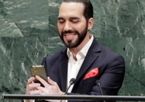 La foto del Presidente millenial en la ONU que da la vuelta al mundo