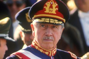 Vecinos de la Villa Pinochet realizarán plebiscito para cambiarle el nombre a la población