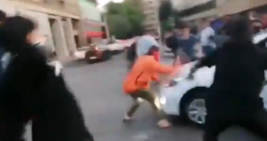 VIDEO | Atropello múltiple se registra en medios de protestas en Santiago