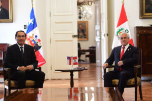 Piñera y Vizcarra entregan respaldo a Lenín Moreno por crisis en Ecuador