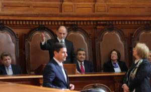 Suprema escala pugna con TC: juez Muñoz defiende su sentencia