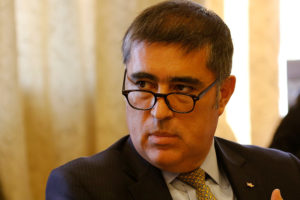 Desbordes descarta salida de Camila Flores tras polémica en RN: 