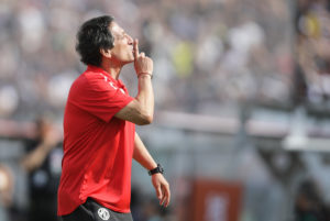 VIDEO | Los polémicos gestos de Mario Salas durante el superclásico