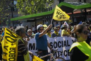 Encuesta Cadem: 85% apoya el retiro anticipado de fondos de pensiones