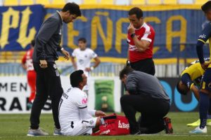Esteban Paredes estará al menos dos semanas fuera de las canchas