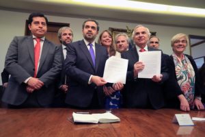 Gobierno firma compromiso para despachar 
