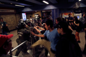 Fiscalía Sur confirma detención de primer imputado por daños al Metro