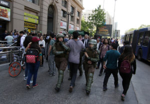 Defensoría Penal Pública: casi dos mil personas pasarán a control de detención