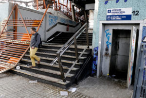 Metro, supermercados y centros comerciales: el duro golpe a la infraestructura pública