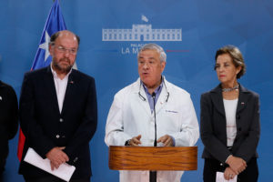 Mañalich confirmó que 10 personas se encuentran en riesgo vital en la RM