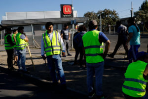 VIDEO+FOTOS | Irrumpen los chalecos amarillos: vecinos se organizan para autodefensa