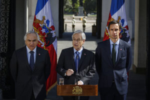 Piñera frena alza de la tarifa de la luz y la congela hasta diciembre de 2020