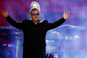 Elton John recordó a Michael Jackson en su autobiografía: 