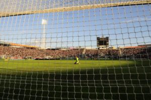 Condenan a Blanco y Negro por mujer que resultó herida por fuegos artificiales en el Monumental