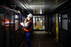 Metro: 21 millones de pasajeros han usado los primeros trenes armados en Chile