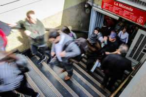 Evasión en el Metro: cerca de mil personas no pagaron su pasaje durante protestas