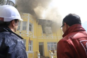 Incendio afecta a recién inaugurada residencia para menores del Sename