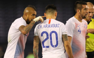 Las visiones de Arturo Vidal y Charles Aránguiz se enfrentan por el amistoso ante Perú