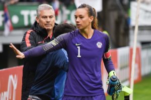 Christiane Endler es elegida como la quinta mejor arquera del mundo