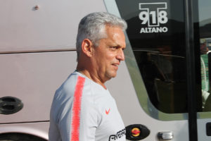 Reinaldo Rueda no dejará la Roja y ya piensa en el camino a Qatar 2022