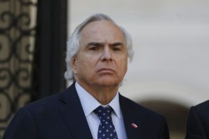 Andrés Chadwick presentará por escrito descargos a acusación constitucional