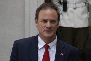 Parlamentarios criticaron las polémicas declaraciones del ministro Felipe Ward