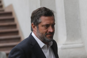 Diálogos ciudadanos del Gobierno durarán 60 días y considerarán cabildos de Bachelet