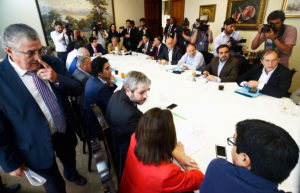La disputa entre partidos de oposición por la convención constituyente