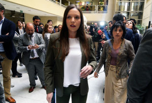 Camila Flores oficia a Bomberos por insulto de voluntario en redes sociales