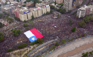 Intendencia cifra en 75 mil las personas en Plaza Italia en medio de incidentes