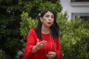 Ministra Karla Rubilar: “Carabineros usa el poder de la fuerza de forma gradual”