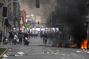 ¿Son los manifestantes sujetos anómicos?